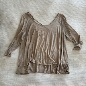 American Eagle Outfitters Beige 3/4 Sleeve Flowy Open Back Top